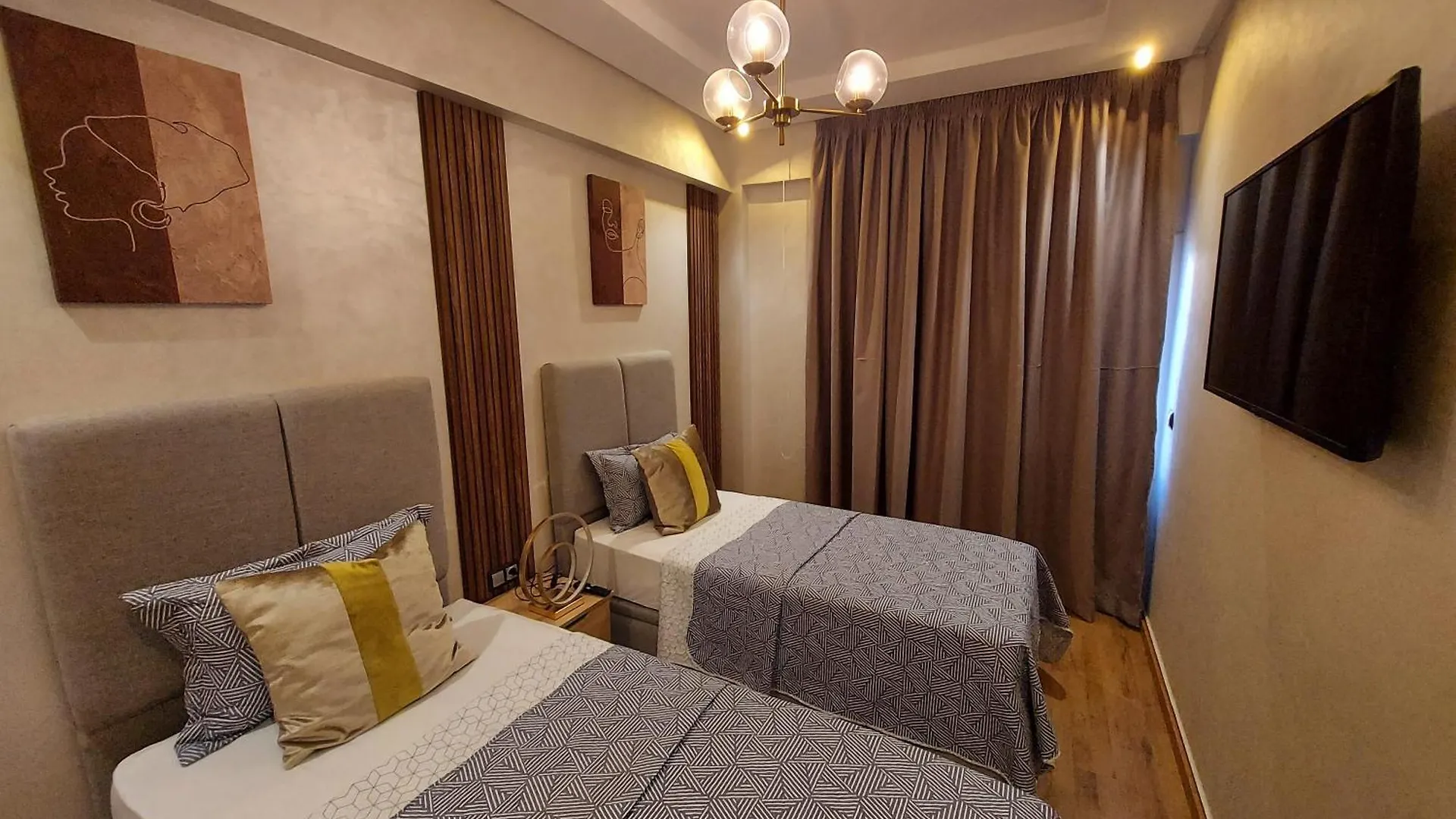 Modern Apartment Opposite The Hassan2 Mosque, Very Well Equipped And Stylish, 85 M2 With Gym And Direct Sea View With Underground Garage , Prohibits Unmarried Couples Of Arab Origin Casablanca Maroko